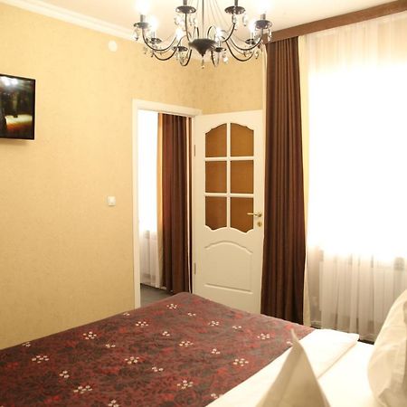 Atyraū Sweet Home Hotel מראה חיצוני תמונה