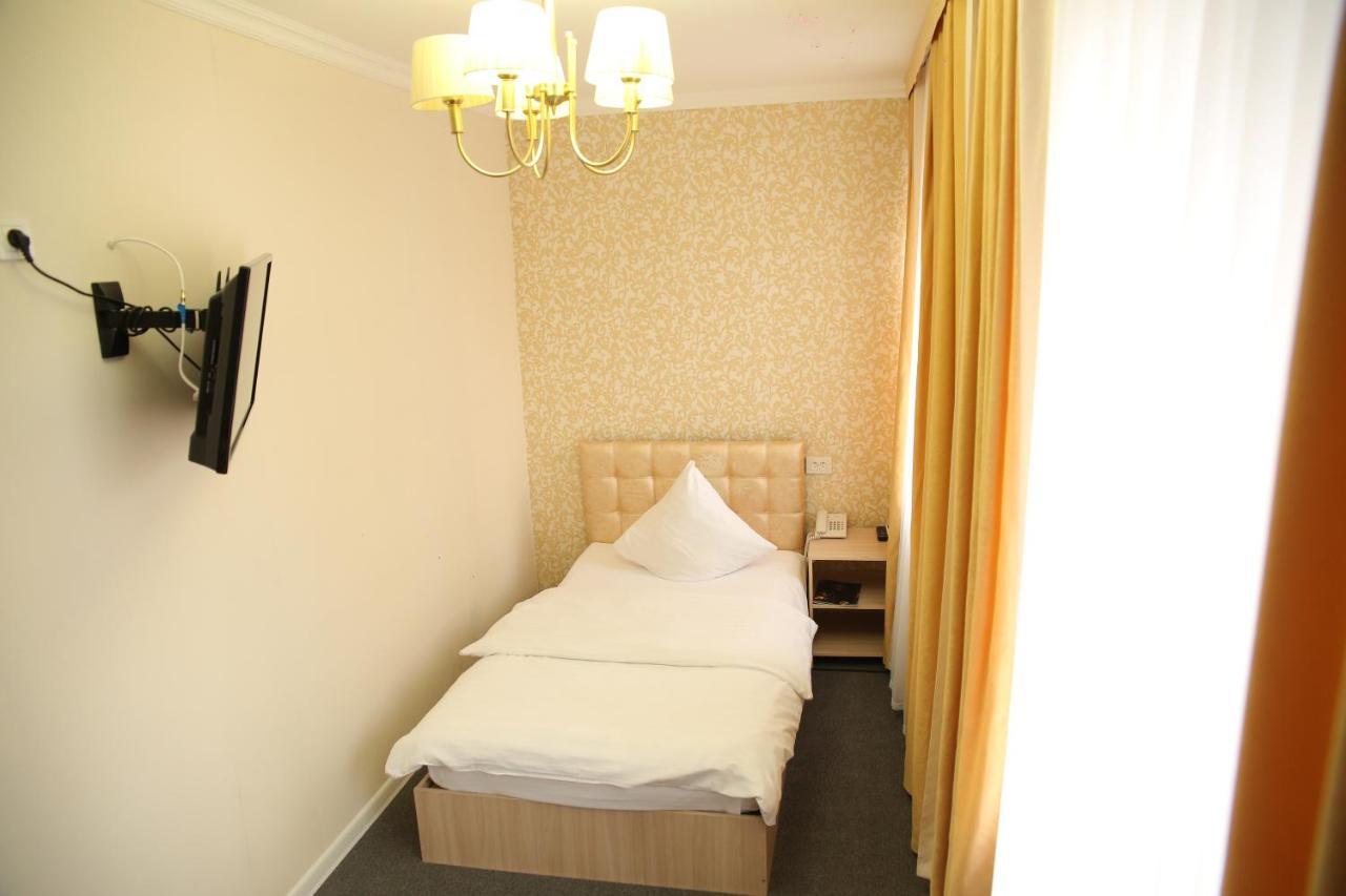 Atyraū Sweet Home Hotel מראה חיצוני תמונה