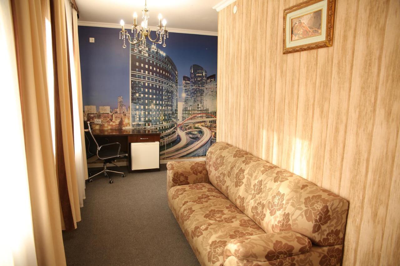 Atyraū Sweet Home Hotel מראה חיצוני תמונה