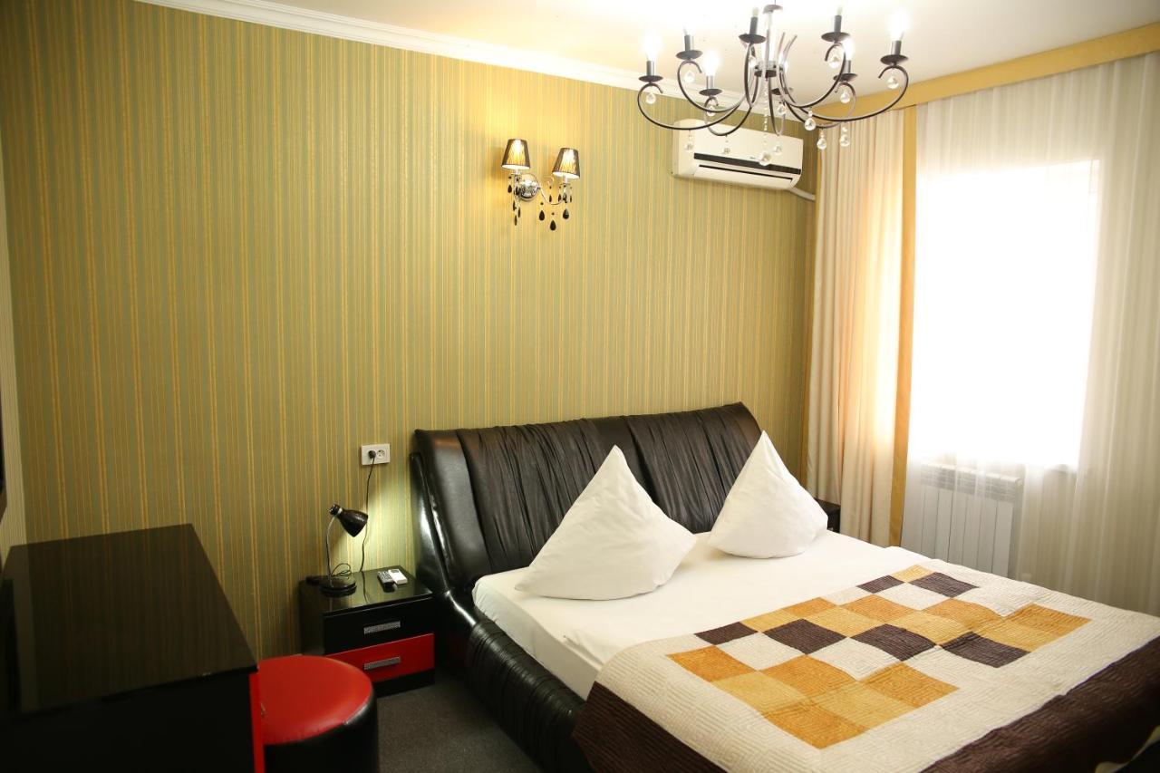Atyraū Sweet Home Hotel מראה חיצוני תמונה